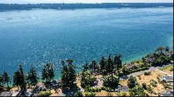 1212 SW Camano Dr, Camano, WA 98282