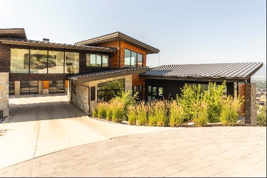 Impressive Modern Red Ledges Home With Breathtaking Views