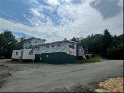 1020 Sharon Road, Beaver PA 15009