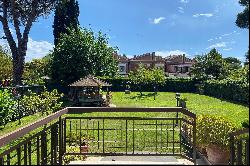 Town Villa for sale in Roma (Italy)