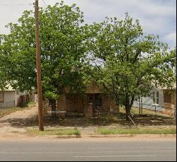 625 S 9th Street, Slaton TX 79364