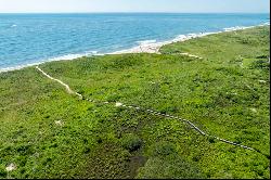 Atlantic Ocean Beach Lot in Aquinnah