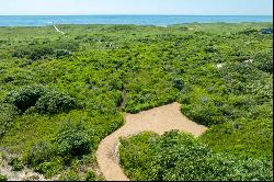 Atlantic Ocean Beach Lot in Aquinnah