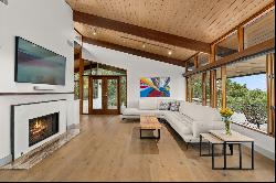 Mid-Century Modern with Panoramic Views in Westlake Hills