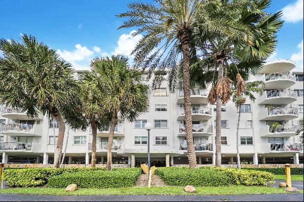 210 Sea View Dr, #511, Key Biscayne, FL