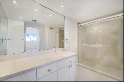 210 Sea View Dr, #409, Key Biscayne, FL