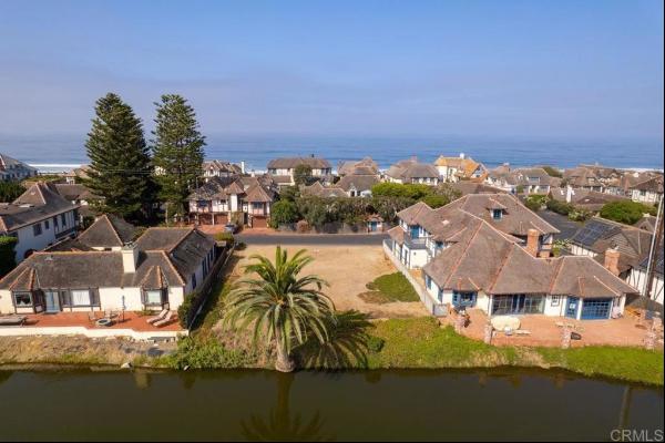 74 Saint Malo Beach, Oceanside CA 92054