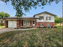 7 Park Rd, Rose Hill KS 67133