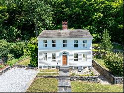 12 Landing Hill Road, East Haddam CT 06423