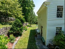 12 Landing Hill Road, East Haddam CT 06423