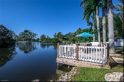 28 Constitution Dr, Naples FL 34112