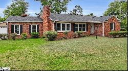 100 Chestnut Street, Clinton SC 29325