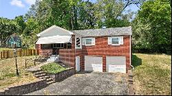 303 Sandy Dr, Glenshaw PA 15116