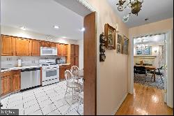 25 Exeter Court, Princeton NJ 08540