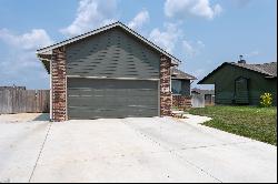 1064 N Casado Ct, Goddard KS 67052