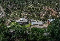 111 Los Saltos Road, Hondo NM 88336