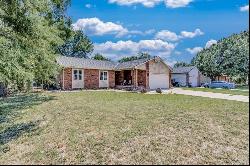 2116 N Murray Cir, Wichita KS 67212