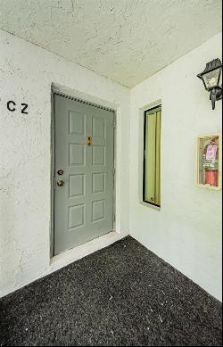 1170 Pine Ridge Circle W #C2, Tarpon Springs FL 34688