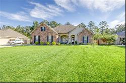 724 Perrilloux Trace Avenue, Madisonville LA 70447