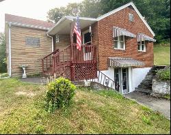 334 Garretts Run Rd, Manor Twp PA 16201