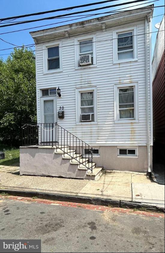 30 Middle Rose Street, Trenton NJ 08618