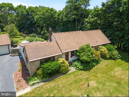 161 W Sandy Ridge Road, Doylestown PA 18901