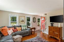 245 Sam Turner Rd, Falmouth MA 02536