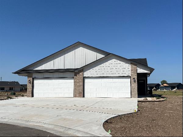 1088 W Trek Ct, Goddard KS 67052