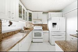 8233 Harding Ave Unit 202, Miami Beach FL 33141