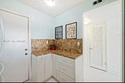 8233 Harding Ave Unit 202, Miami Beach FL 33141