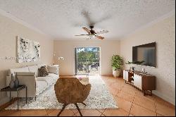 8650 SW 67th Ave Unit 1038, Pinecrest FL 33156