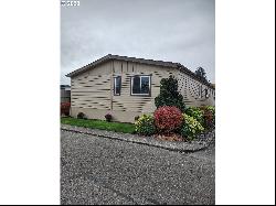 300 SW 7th Ave #402, Battle Ground WA 98604