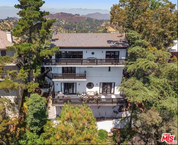 8591 Skyline Drive, Los Angeles CA 90046