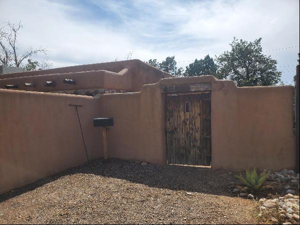 611 Mesilla Street NE, Albuquerque NM 87108