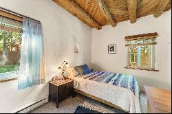 226 Kit Carson Road Unit Apple 1, Taos NM 87571