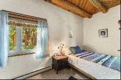 226 Kit Carson Road Unit Apple 1, Taos NM 87571