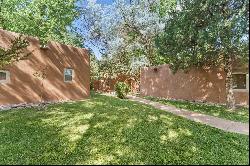 226 Kit Carson Road Unit Apple 1, Taos NM 87571