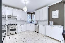 17 Montcalm Blvd, Vaughan ON L4H2M5