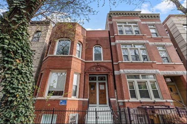 2153 W Potomac Avenue #1F, Chicago IL 60622