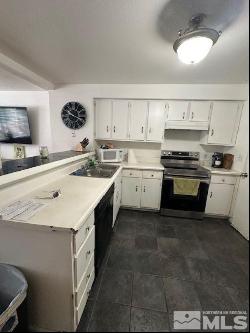 401 Allouette Way Unit 7, Carson City NV 89701