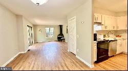 51 Lawrenceville Pennington #202, Lawrenceville NJ 08648