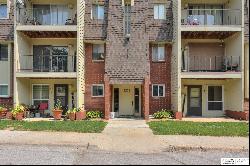 1221 S 121st Plaza Unit 113, Omaha NE 68144