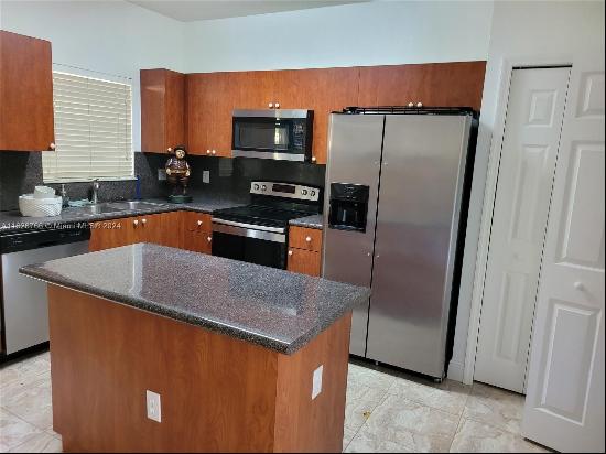 2905 SE 15th Ter Unit 0, Homestead FL 33035