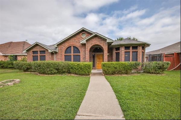 1705 Briargrove Drive, Mesquite TX 75181