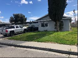 320 Brooks Court, Lemoore CA 93245