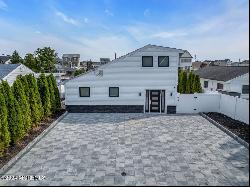 320 Silver Lagoon Drive, Toms River NJ 08753