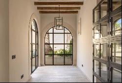 Emblematic manor house for sale directly in the centre of Santan, Santanyi 07650