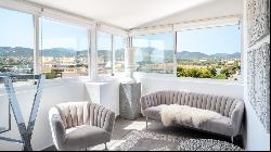 Bright, refurbished penthouse with panoramic views for sale in P, Palma de Mallorca 07010