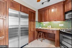 2 President Point Drive Unit A3, Annapolis MD 21403