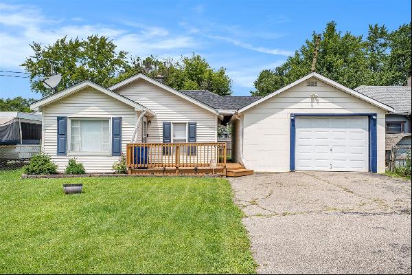 1066 W Boatfield Avenue, Flint Township MI 48507